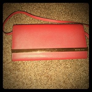 Micheal Kors Clutch